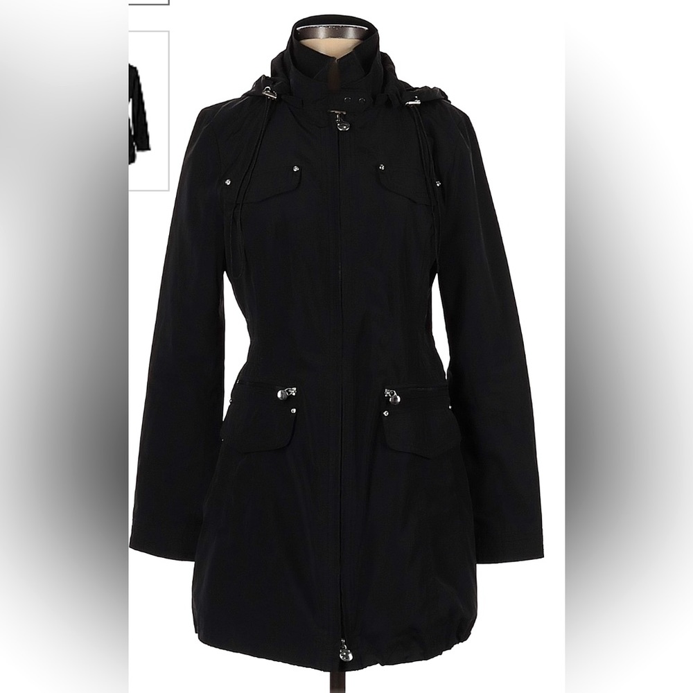 Laundry by Shelli Segal mid-length lightweight jacket in new condition, size M